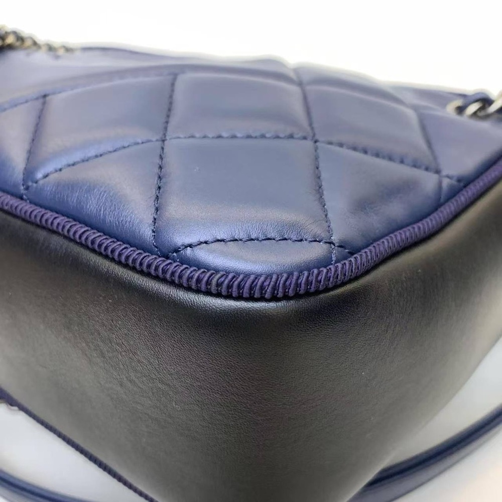 SOLD‼️Authentic Chanel small Ballerine Camera Case - Picture 4 of 16